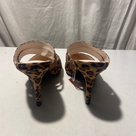 Seven dials tan/black animal print slides with 2.2” heel size 6 NWT - Picture 3 of 6